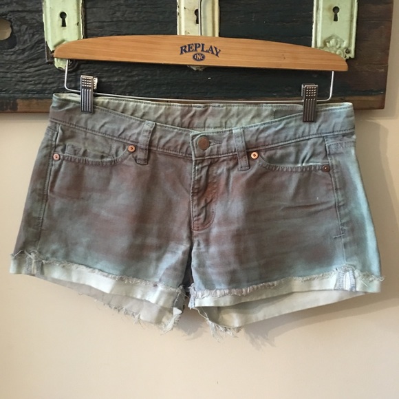 Tommy Hilfiger Hand-Painted Jean Shorts Size 26 - Picture 2 of 10